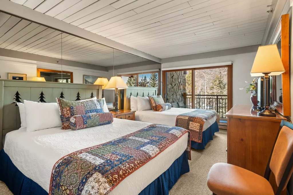 Stonebridge Condo 810 bedroom with King bed